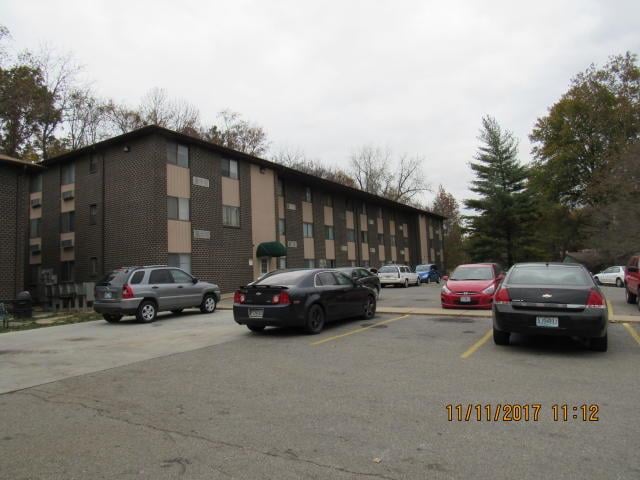1602 Brookside Dr, St Joseph, MO 64506