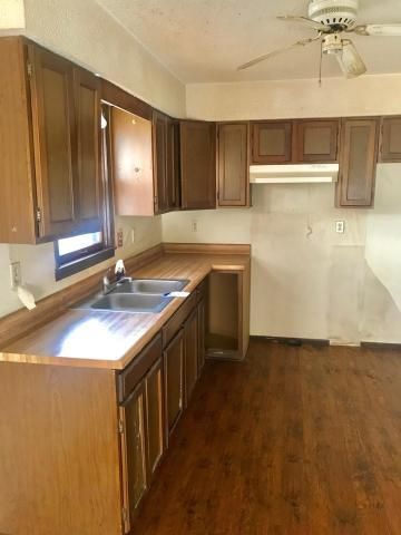 602 W Maple St, Savannah, MO 64485