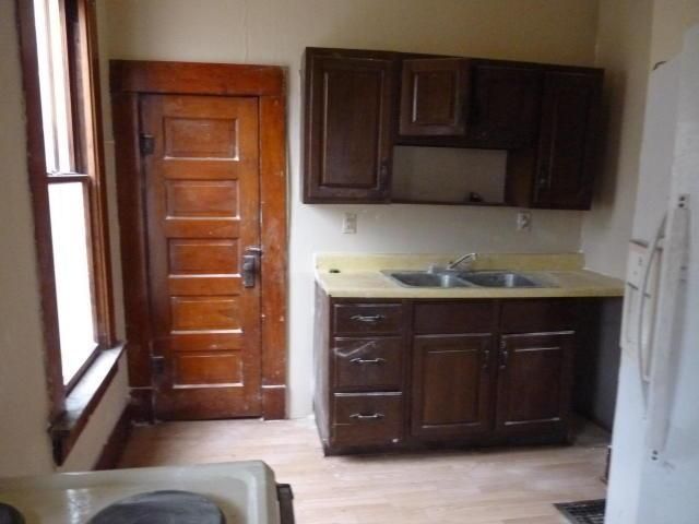 619 E Colorado Ave, St Joseph, MO 64504