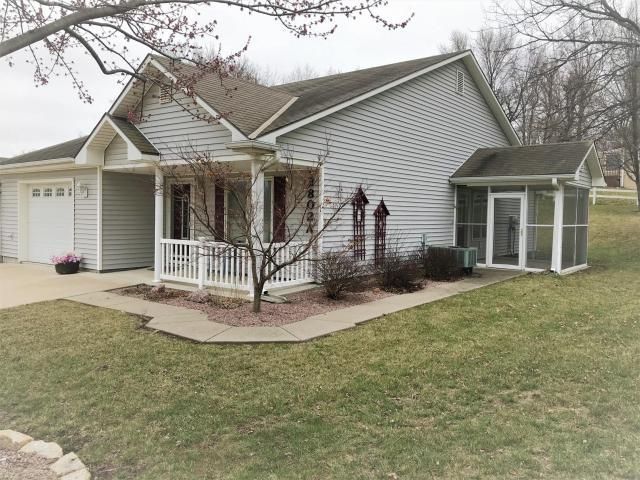 3802 A Charles St, St Joseph, MO 64506