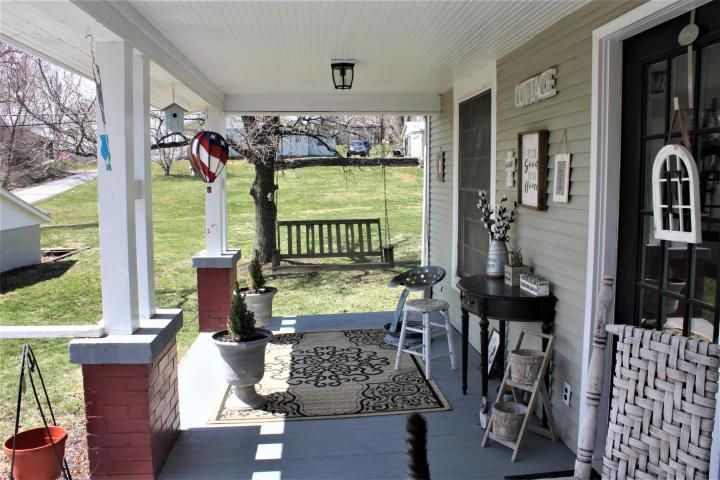 1901 Glendale Ave, St Joseph, MO 64505