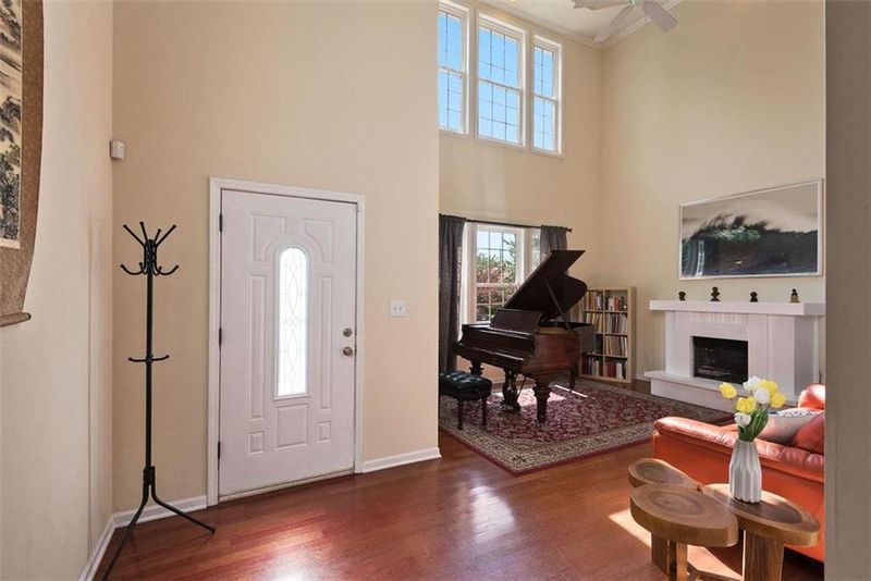 5922 Harrison St, Kansas City, MO 64110