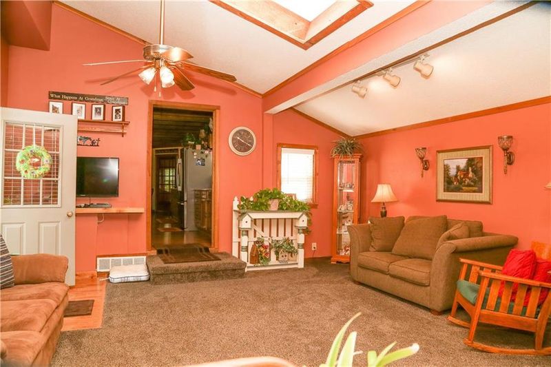 403 N Carrico Dr, Lone Jack, MO 64070