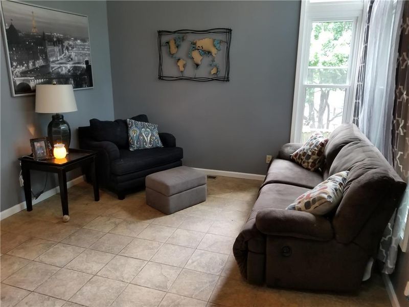 1709 NE Debonair Dr, Lee's Summit, MO 64086