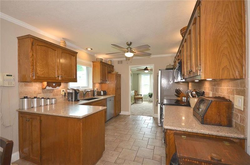 3900 NW 73rd St, Kansas City, MO 64151