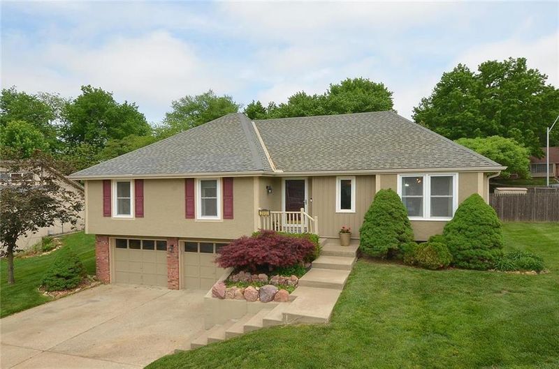 3900 NW 73rd St, Kansas City, MO 64151