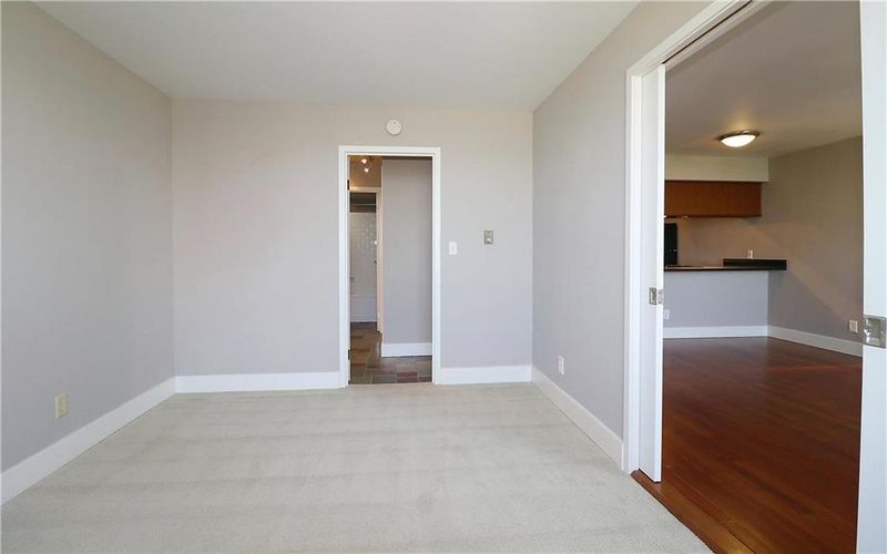 600 E 8th #9g St, Kansas City, MO 64106