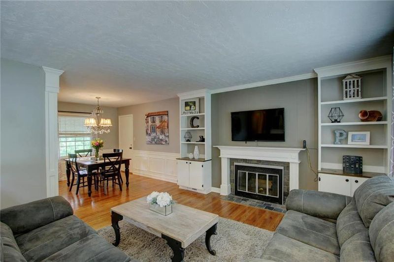 8714 Lowell Ave, Overland Park, KS 66212