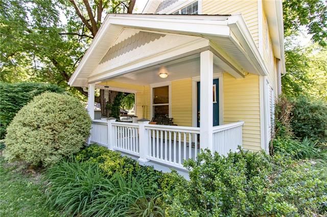 712 Walnut St, Lawrence, KS 66044