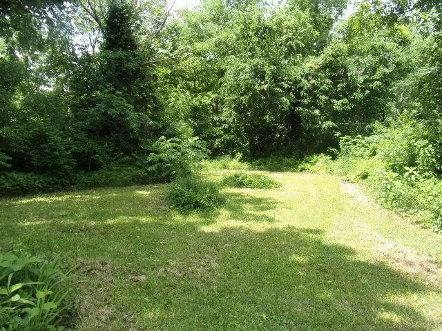 118 N Locust St, Ottawa, KS 66067