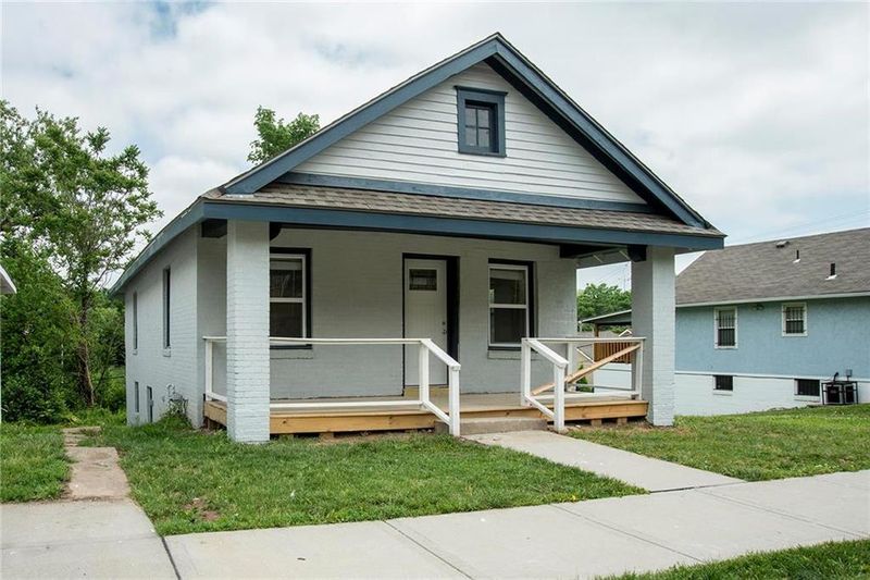 2535 Flora Ave, Kansas City, MO 64108