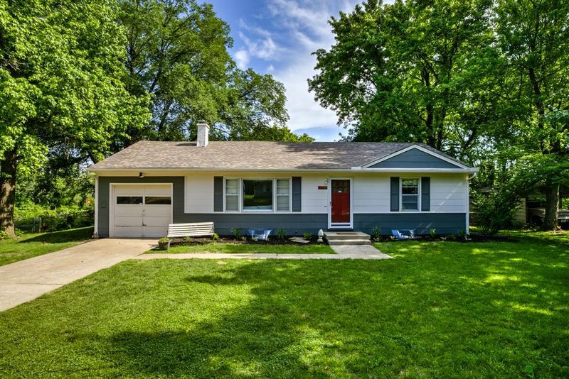 5704 E 109th Ter, Kansas City, MO 64137