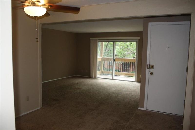 4526 Holly St #14, Kansas City, MO 64111