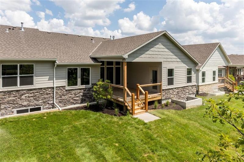 6975 W 162 Ter, Overland Park, KS 66085