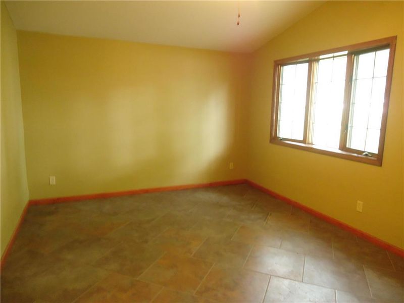 2210 Millwood Dr, Atchison, KS 66002