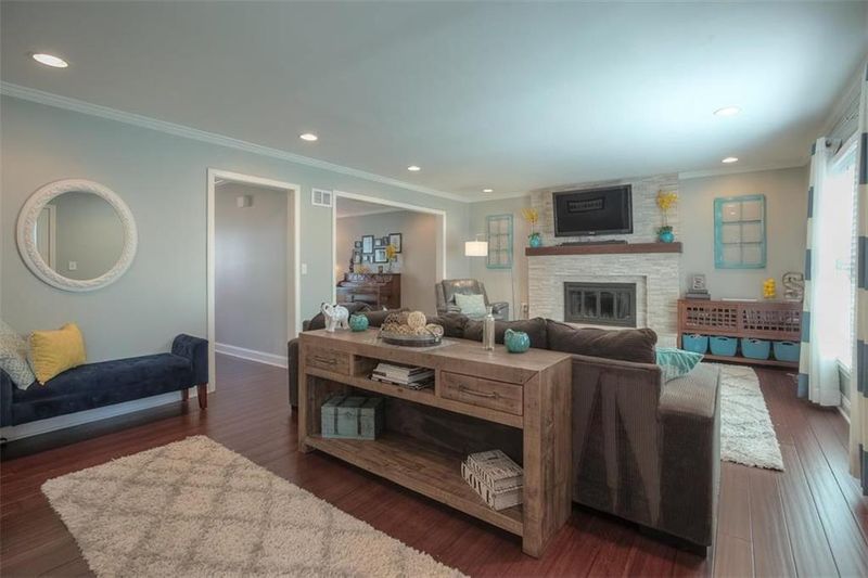 10538 Flint St, Overland Park, KS 66214