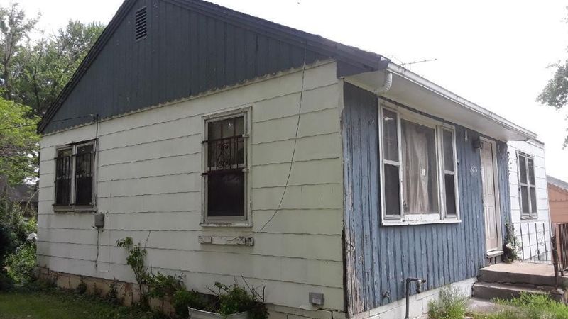 5234 E 40th St, Kansas City, MO 64130