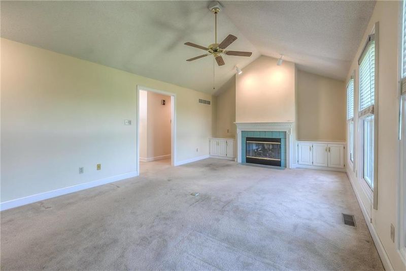 13015 Mcgee St, Kansas City, MO 64145