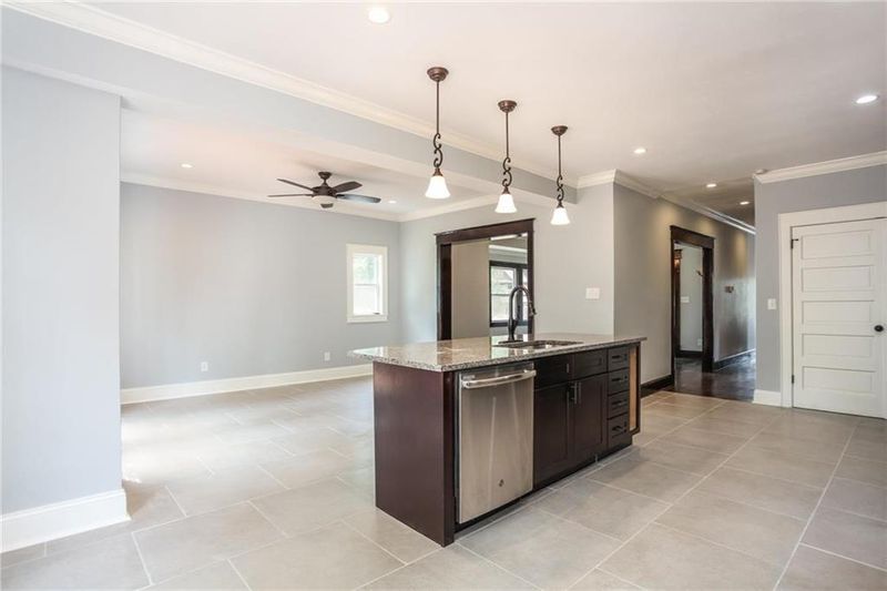 3419 Holmes St, Kansas City, MO 64109