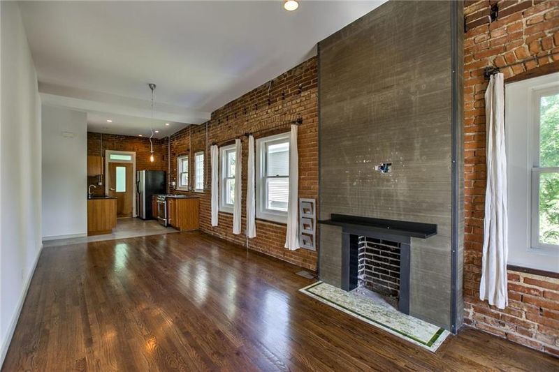 3036 Mcgee St, Kansas City, MO 64108