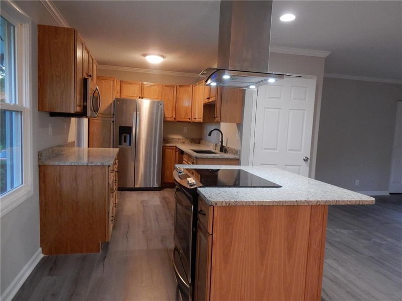 4715 E 39th St, Kansas City, MO 64130