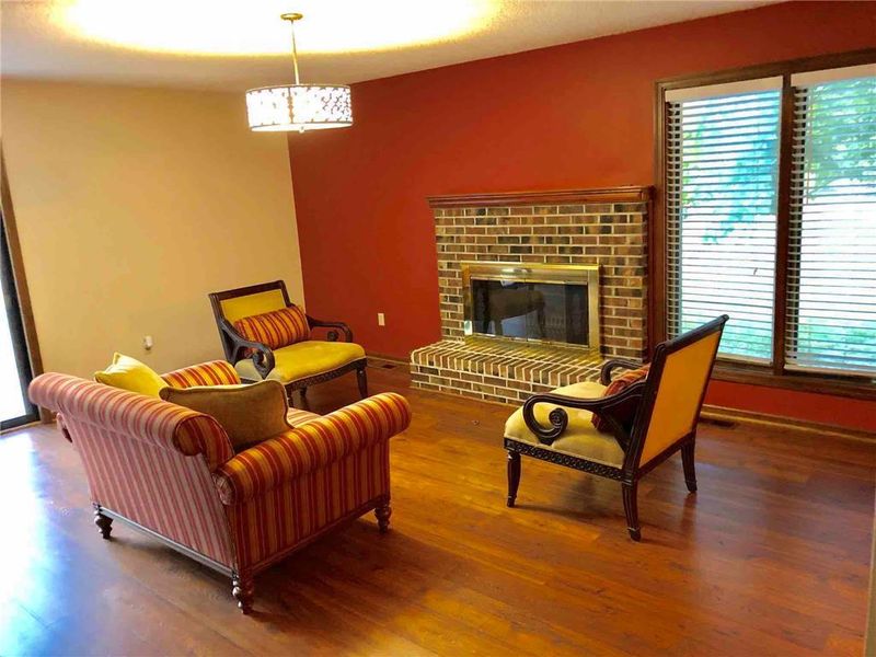 11615 Bluejacket St, Overland Park, KS 66210