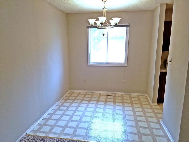 10955 Gillette St, Overland Park, KS 66210
