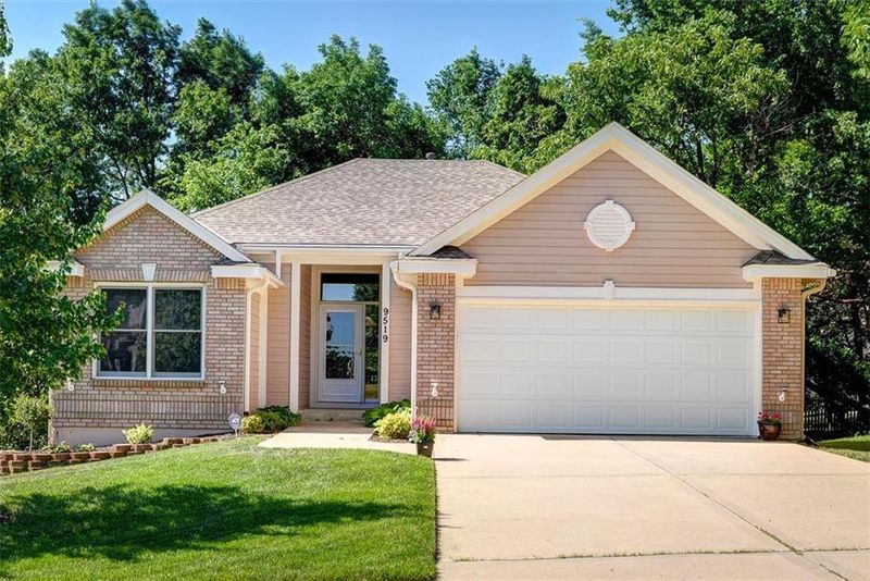 9519 NW 86th Ter, Kansas City, MO 64153