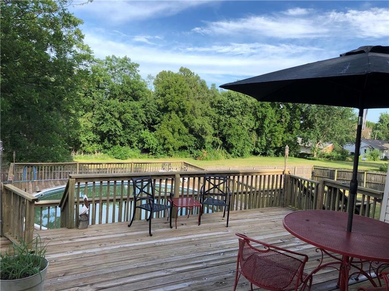 206 S 8th St, Odessa, MO 64076