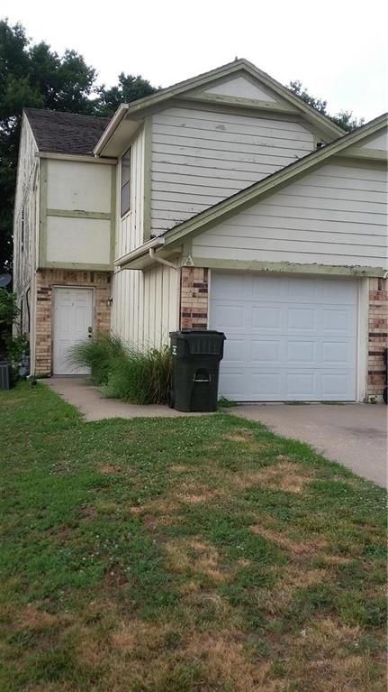 703A Cedar St, Warrensburg, MO 64093