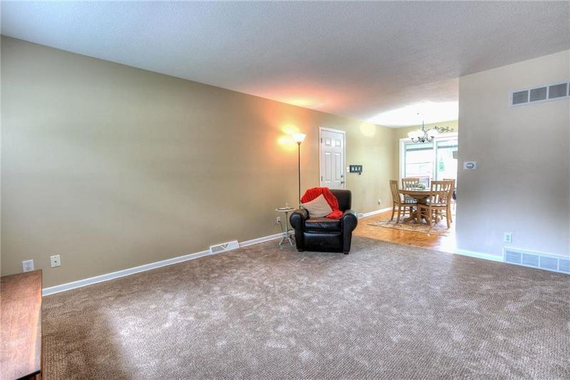 10409 Outlook Dr, Overland Park, KS 66207