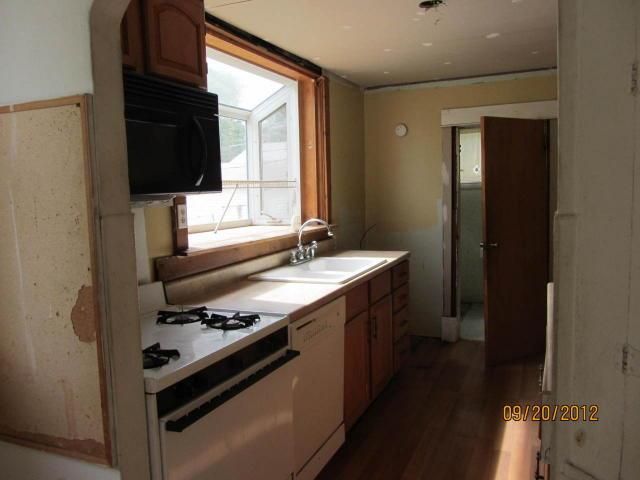 3218 Mitchell Ave, St Joseph, MO 64507