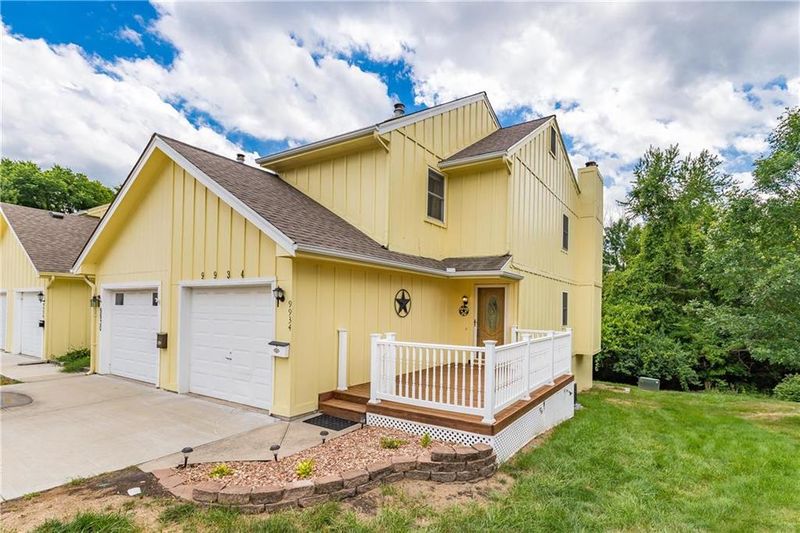 9934 N Cherry Dr, Kansas City, MO 64155