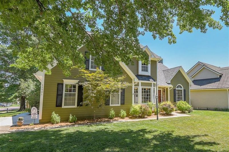 12901 Knox St, Overland Park, KS 66213