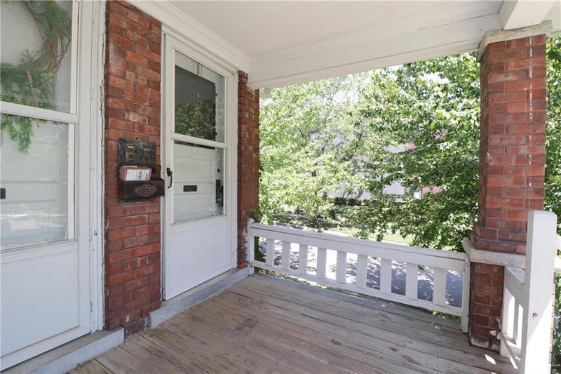 4100 Mcgee St, Kansas City, MO 64111