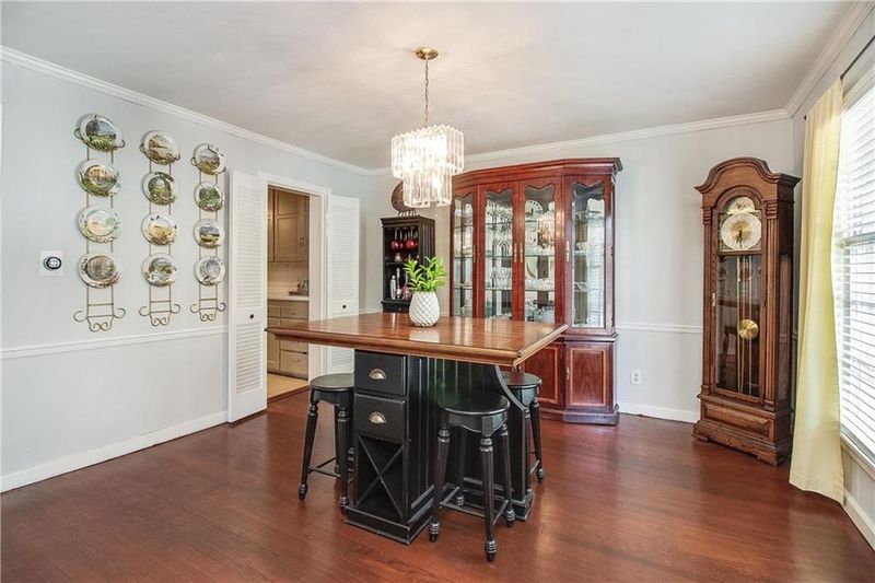 7900 Holmes Rd, Kansas City, MO 64131