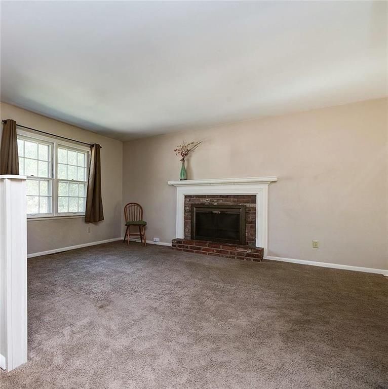 9149 Switzer Rd, Overland Park, KS 66214