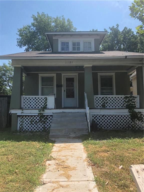 1121 N Lynn St, Independence, MO 64050