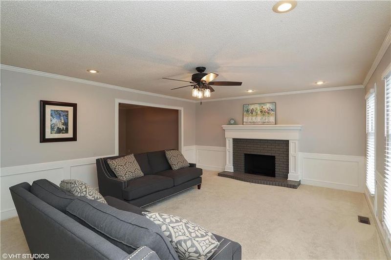 4804 NW 57th Pl, Kansas City, MO 64151