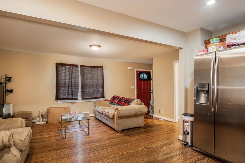 9648 Mcgee St, Kansas City, MO 64114