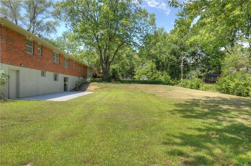 7520 E 100th Ter, Kansas City, MO 64134