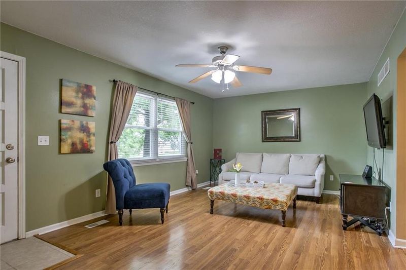 407 NE 113th Ter, Kansas City, MO 64155
