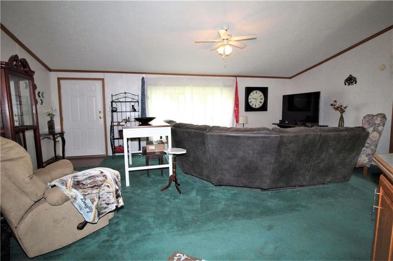 725 Pine St, Sweet Springs, MO 65351