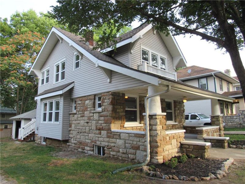5530 Harrison St, Kansas City, MO 64110