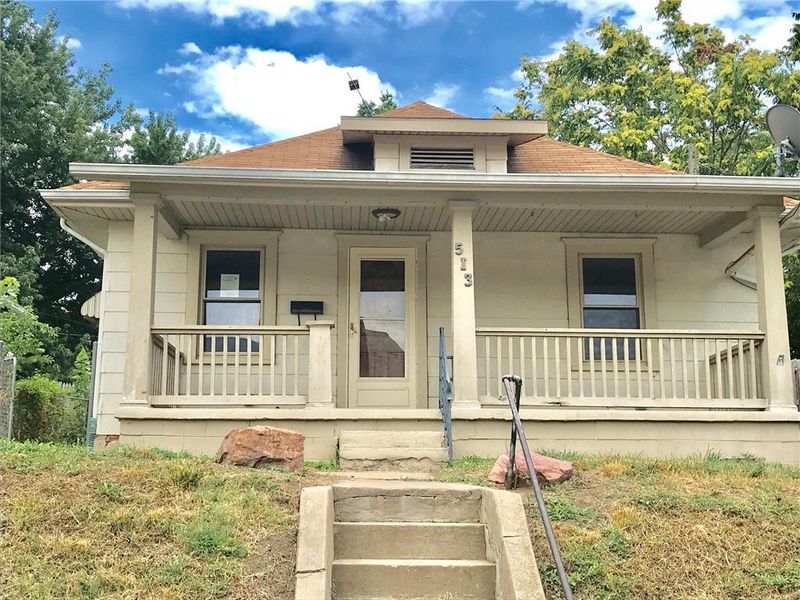 513 N 23rd St, St Joseph, MO 64501