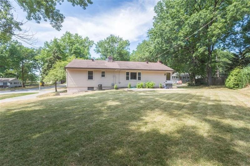 4701 N Gladstone Ave, Kansas City, MO 64117