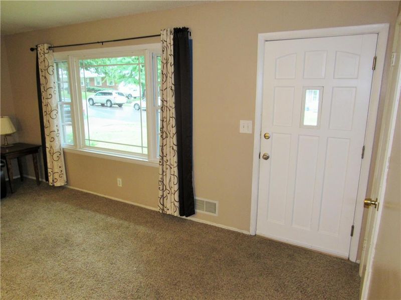 4824 Evanston Ave, Kansas City, MO 64133