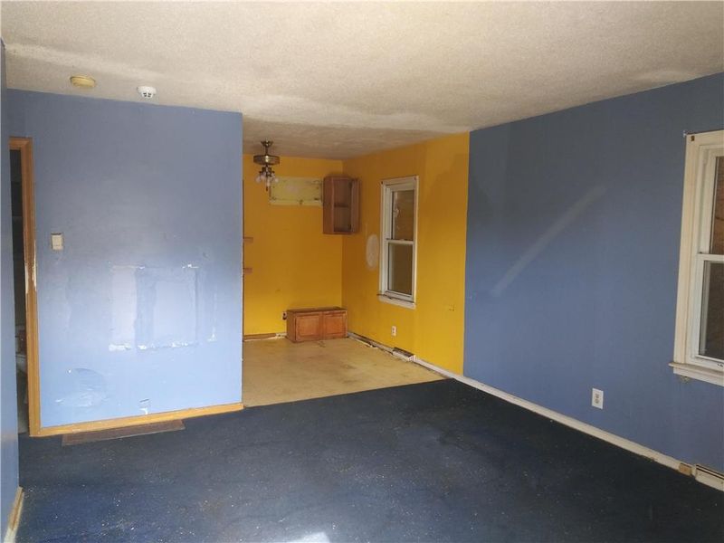 3414 Monroe Ave, Kansas City, MO 64128