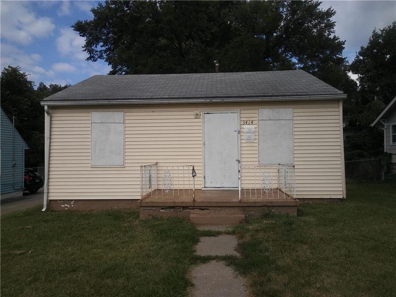 3414 Monroe Ave, Kansas City, MO 64128