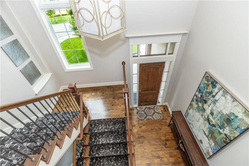 15716 Mohawk St, Overland Park, KS 66224
